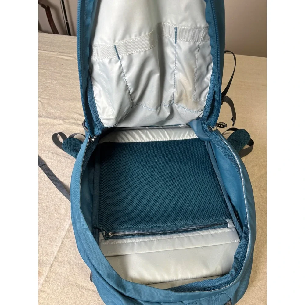 Osprey Backpack Questa 24/Seven Series Teal Blue Hiking Commute Travel Laptop